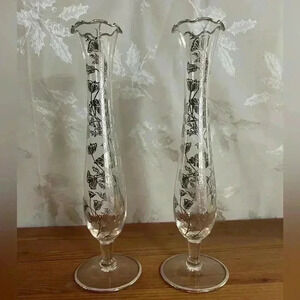 Silver City Flanders Pattern Poppy Scalloped Edge Bud Vases - set  of 2